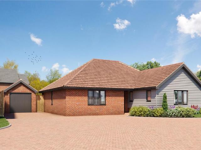 Bungalow for sale in Bedingfield, Suffolk