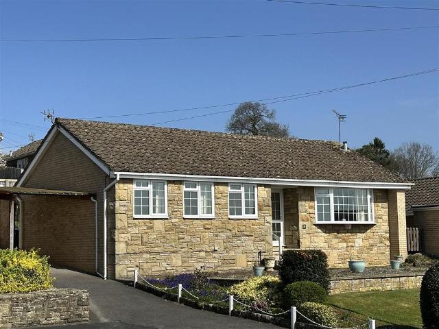 Bungalow for sale in Kirkbymoorside, Kirkby Mills