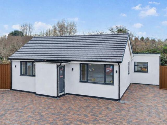 Bungalow for sale in Northampton, Northamptonshire