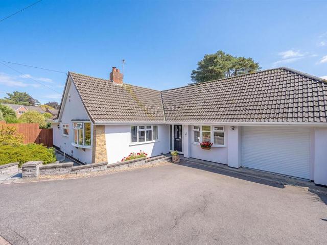 Bungalow for sale in Kingswinford, Dudley