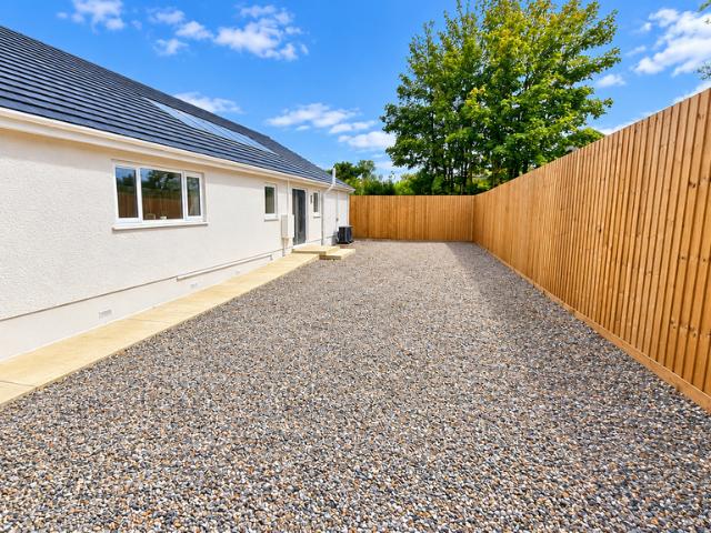 Bungalow for sale in Llanfihangel Aberbythych, Carmel