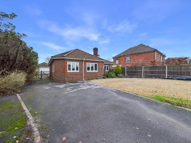 Bungalow for sale in Fleetend, Fareham