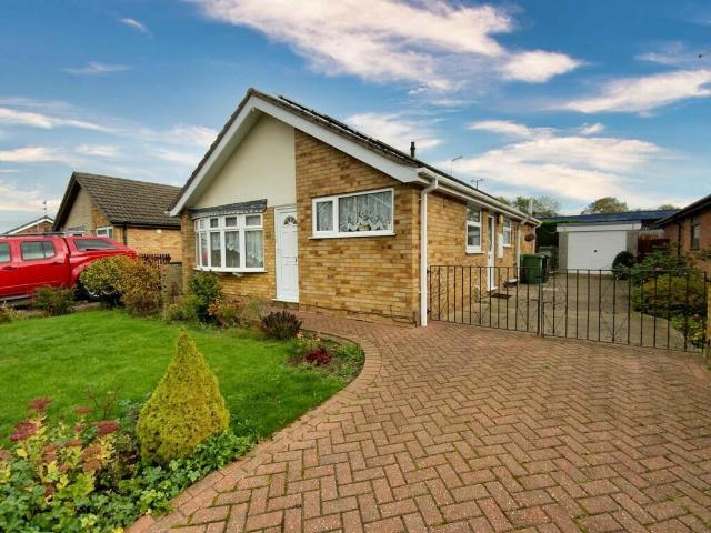 Bungalow for sale in Bracebridge Low Fields, Brayford