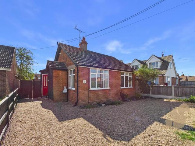 Bungalow for sale in Fordham Heath, Essex