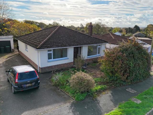 Bungalow for sale in Canford Bottom, Colehill
