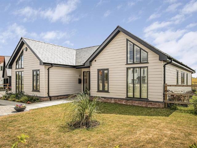 Bungalow for sale in Manuden, Uttlesford