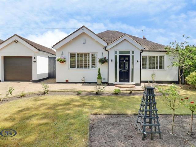 Bungalow for sale