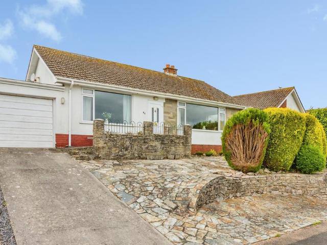 Bungalow for sale in Broadsands