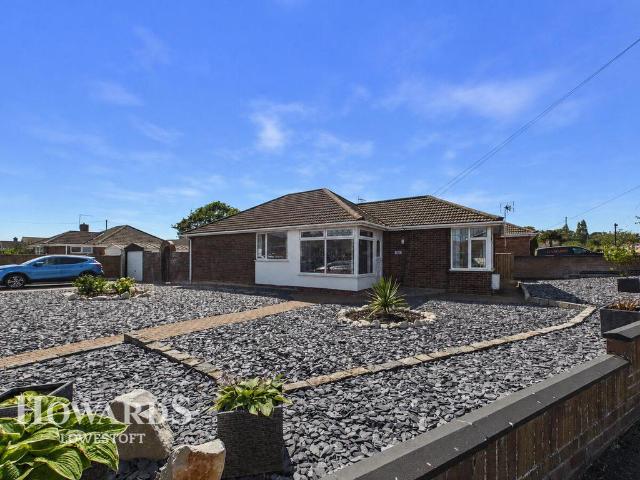 Bungalow for sale in Eastbridge, Suffolk