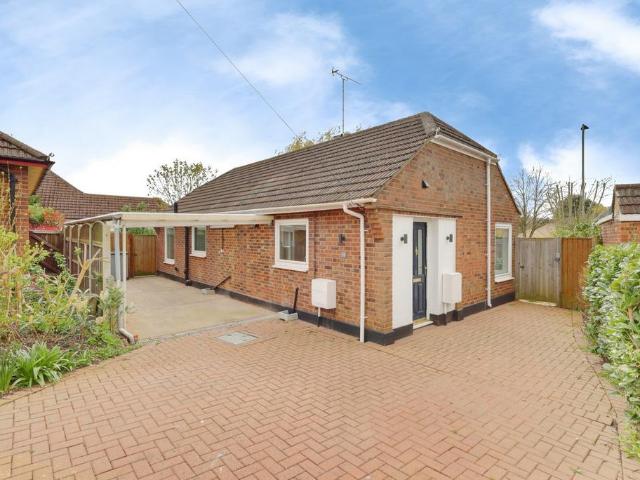 Bungalow for sale in Thundersley, Isle Of Man