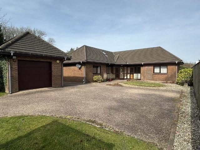 Bungalow for sale in Coelbren, Wales
