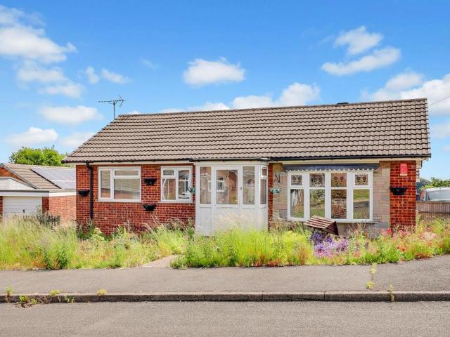 Bungalow for sale in Huthwaite, East Midlands