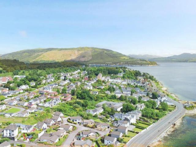 Bungalow for sale in Kirn, Scotland