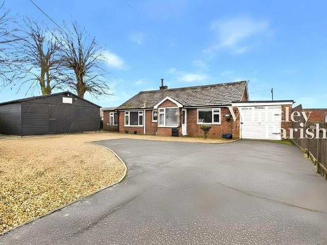 Bungalow for sale in Burgh St Peter, Norfolk
