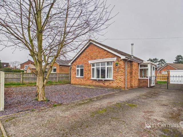 Bungalow for sale in The Heath, Beamhurst