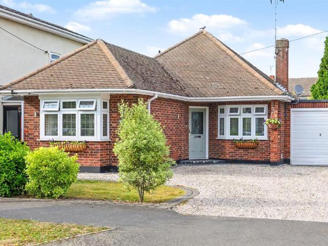 Bungalow for sale in Barling, Essex