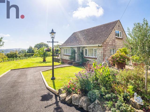 Bungalow for sale in Havenstreet and Ashey, Ryde
