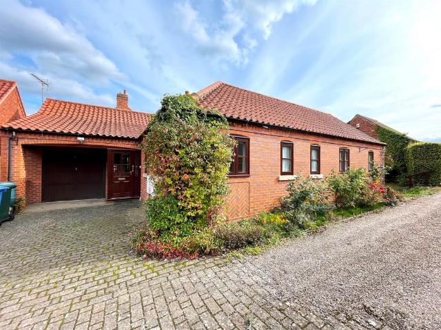 Bungalow for sale in Costhorpe, East Midlands