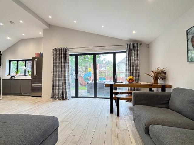 Bungalow for sale in Pouchen End, Hertfordshire