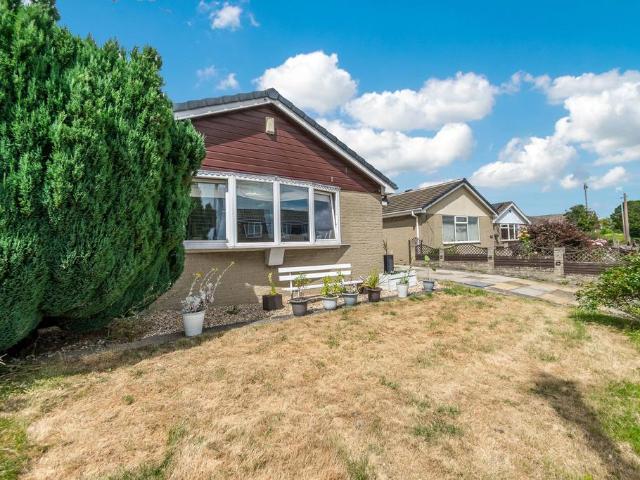 Bungalow for sale in Skelmanthorpe, West Yorkshire