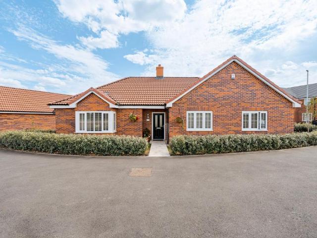 Bungalow for sale in Bedingfield, Suffolk