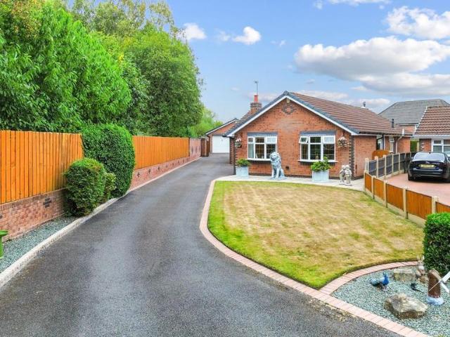 Bungalow for sale in Abbotsfield, St Helens