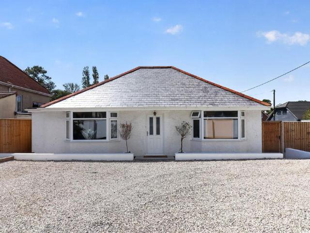 Bungalow for sale in Highcliffe