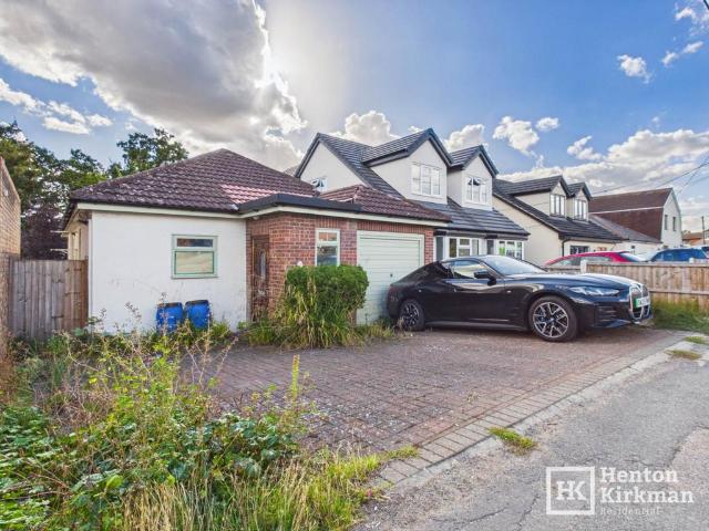 Bungalow for sale in Sunnymede, Basildon