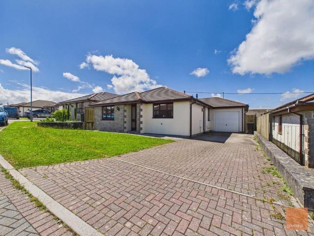 Bungalow for sale in Lanner, Cornwall