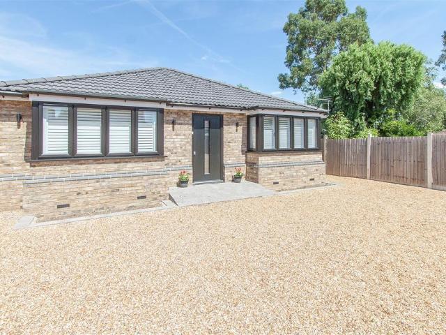 Bungalow for sale in Navestock Side, Essex