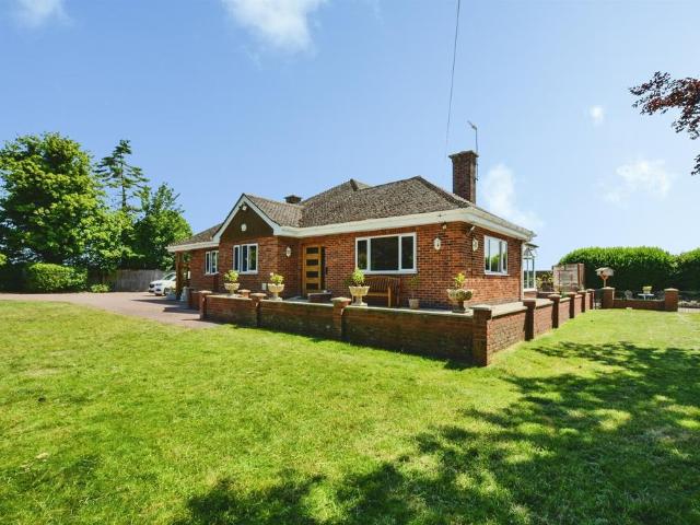 Bungalow for sale in Belleau, Lincolnshire