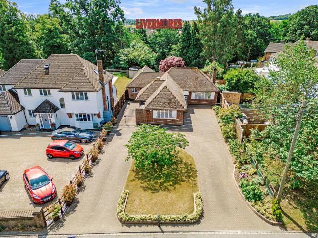 Bungalow for sale in Monks Orchard, Kent