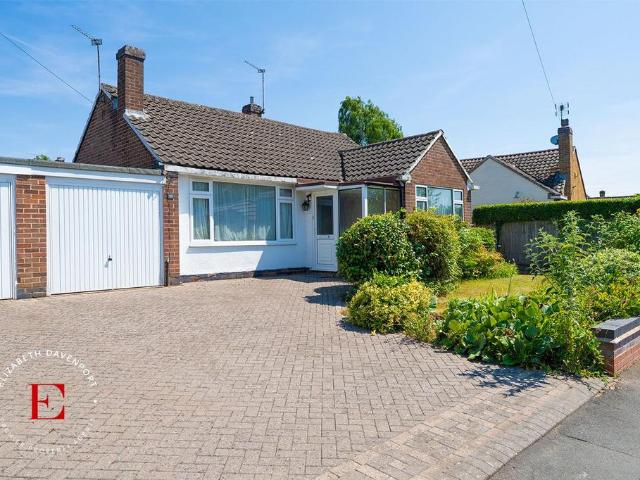 Bungalow for sale in Green Close, Warwickshire