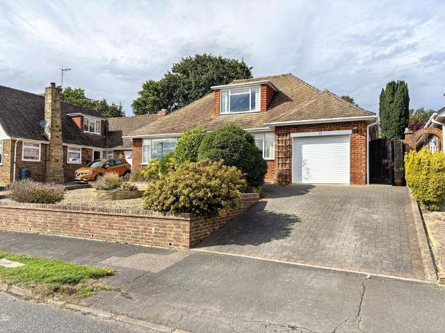 Bungalow for sale in Little Common, Heathlands