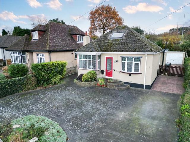 Bungalow for sale in Hamerton, Kent