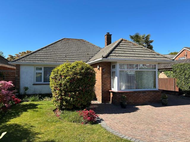 Bungalow for sale in Ashurst Bridge, Hampshire