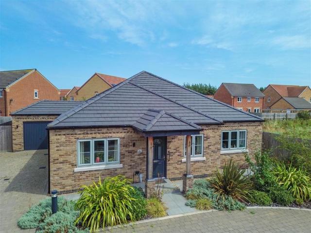 Bungalow for sale in Crossgate, Gosberton Clough