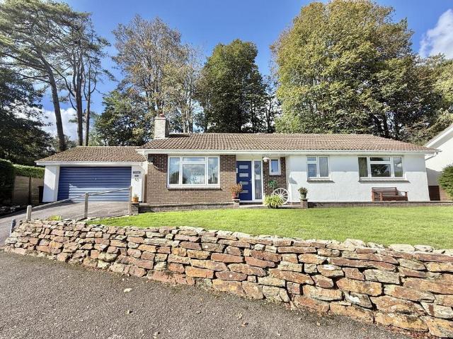 Bungalow for sale in Truro