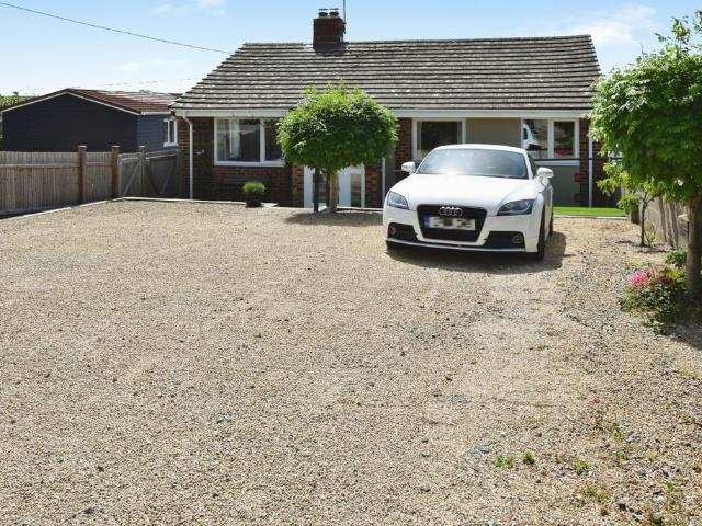 Bungalow for sale in Durrington, Wiltshire