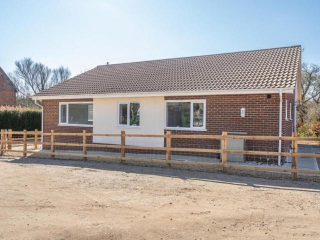 Bungalow for sale in Eastbridge, Suffolk