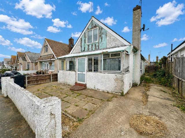 Bungalow for sale in Dale Hill, Essex