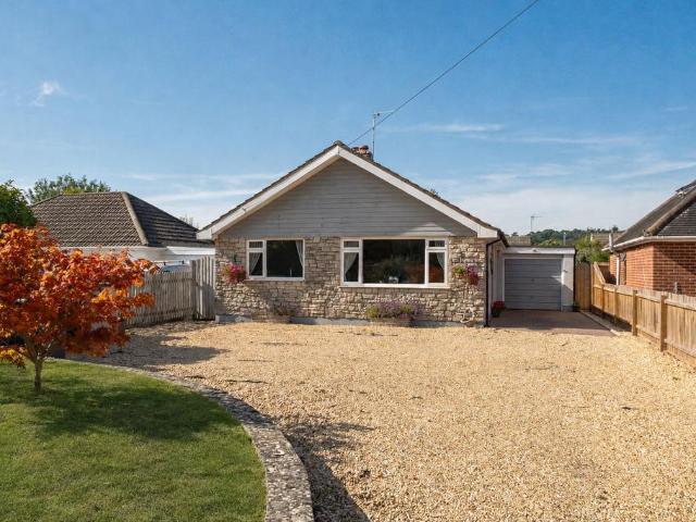Bungalow for sale in Hayes