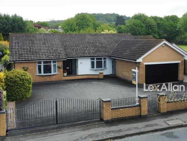 Bungalow for sale in Stourbridge, West Midlands