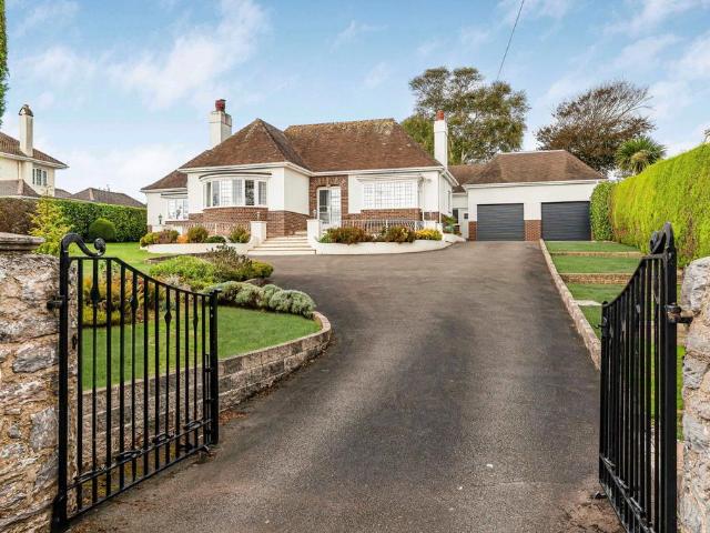 Bungalow for sale in Broadsands, Galmpton