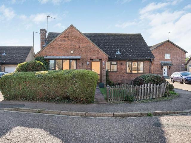 Bungalow for sale in Sawtry, Huntingdonshire