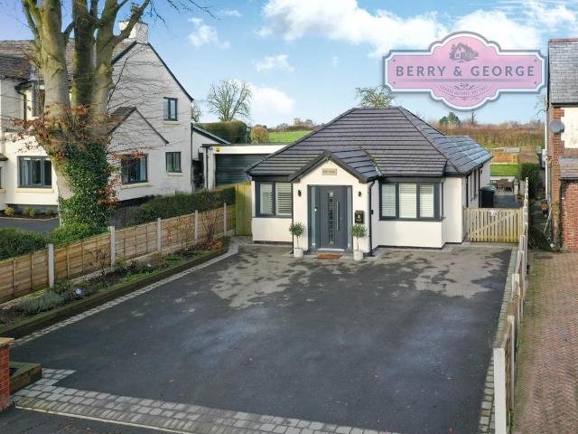 Bungalow for sale in Broken Cross, Macclesfield