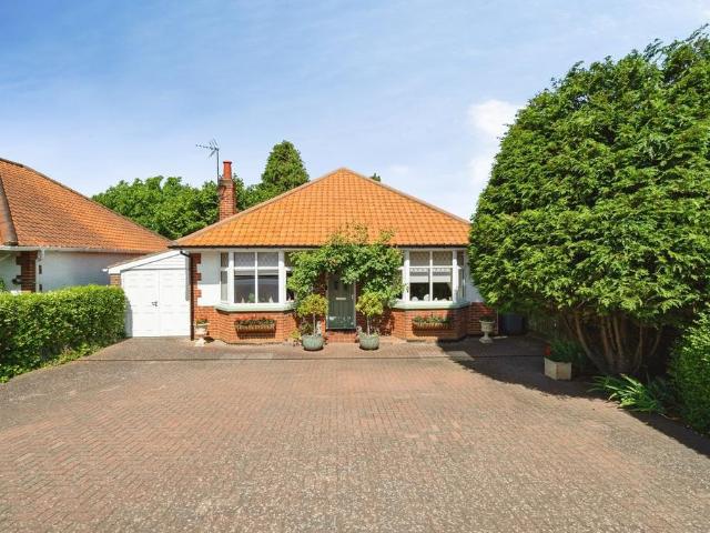 Bungalow for sale in Crostwick, Norfolk