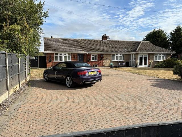 Bungalow for sale in Alverton, East Midlands