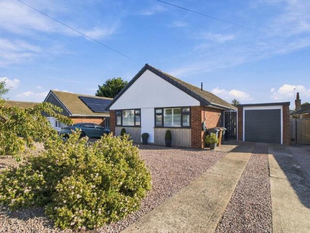 Bungalow for sale in Forthampton, Worcestershire