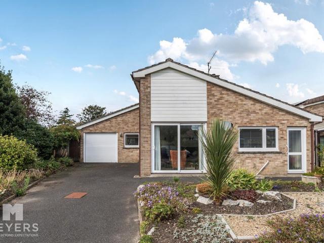 Bungalow for sale in Wool